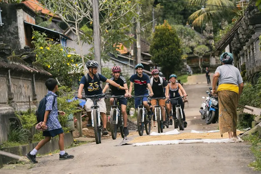 Bali Cycling & Sunset Elephant Tour 4